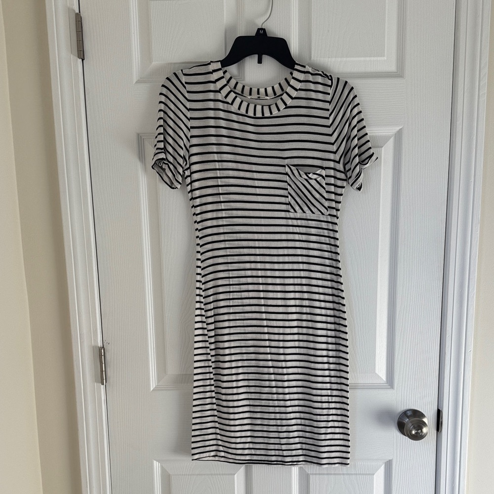 Stella Luce Black and White Striped Pocket Teeshirt Dress